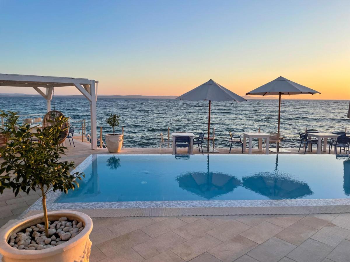 Luxury Two-Floor Apartment In Petrcane With Garden And Pool 外观 照片