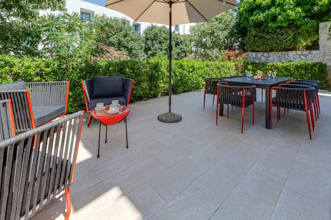 Luxury Two-Floor Apartment In Petrcane With Garden And Pool 外观 照片