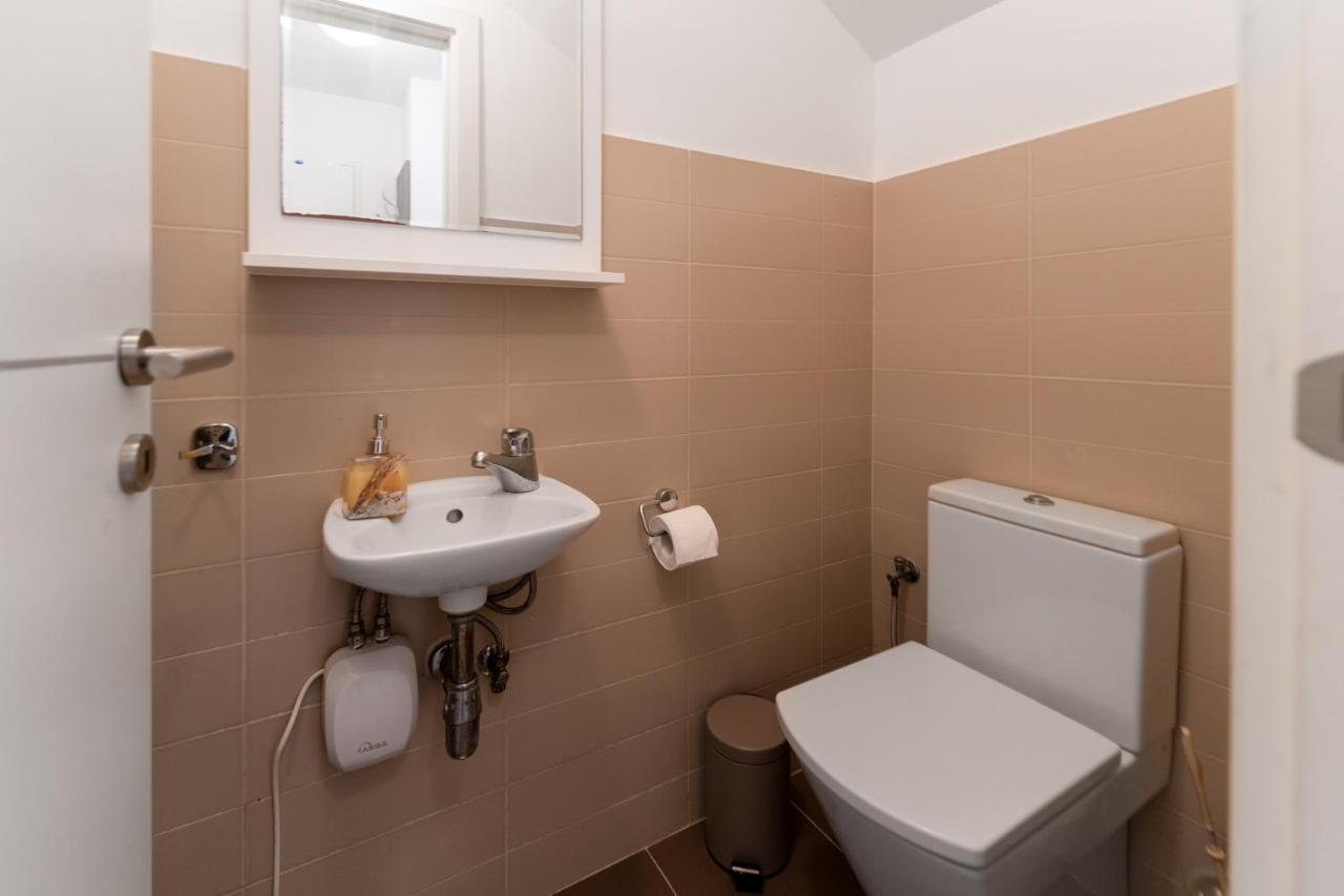Luxury Two-Floor Apartment In Petrcane With Garden And Pool 外观 照片