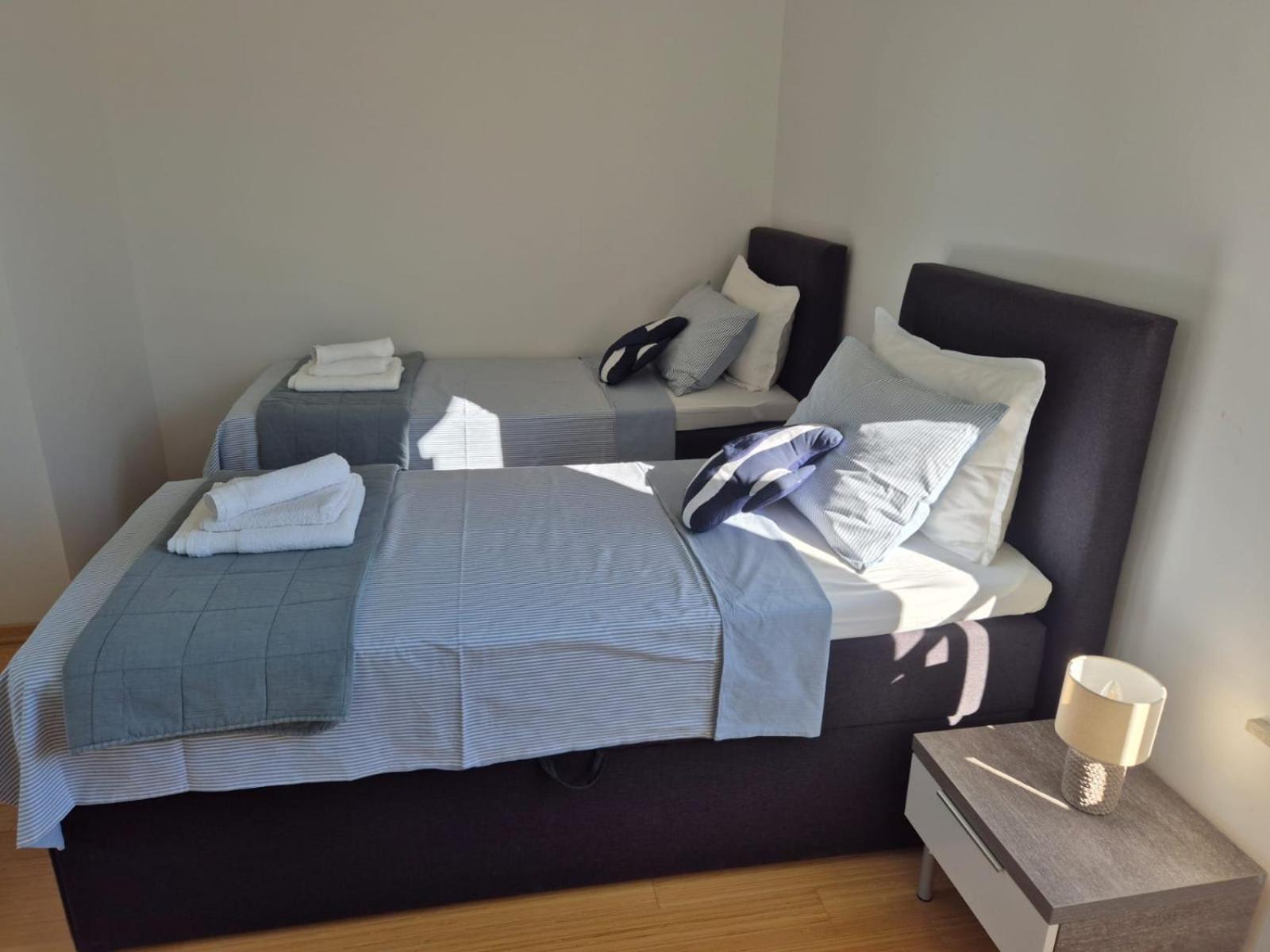 Luxury Two-Floor Apartment In Petrcane With Garden And Pool 外观 照片